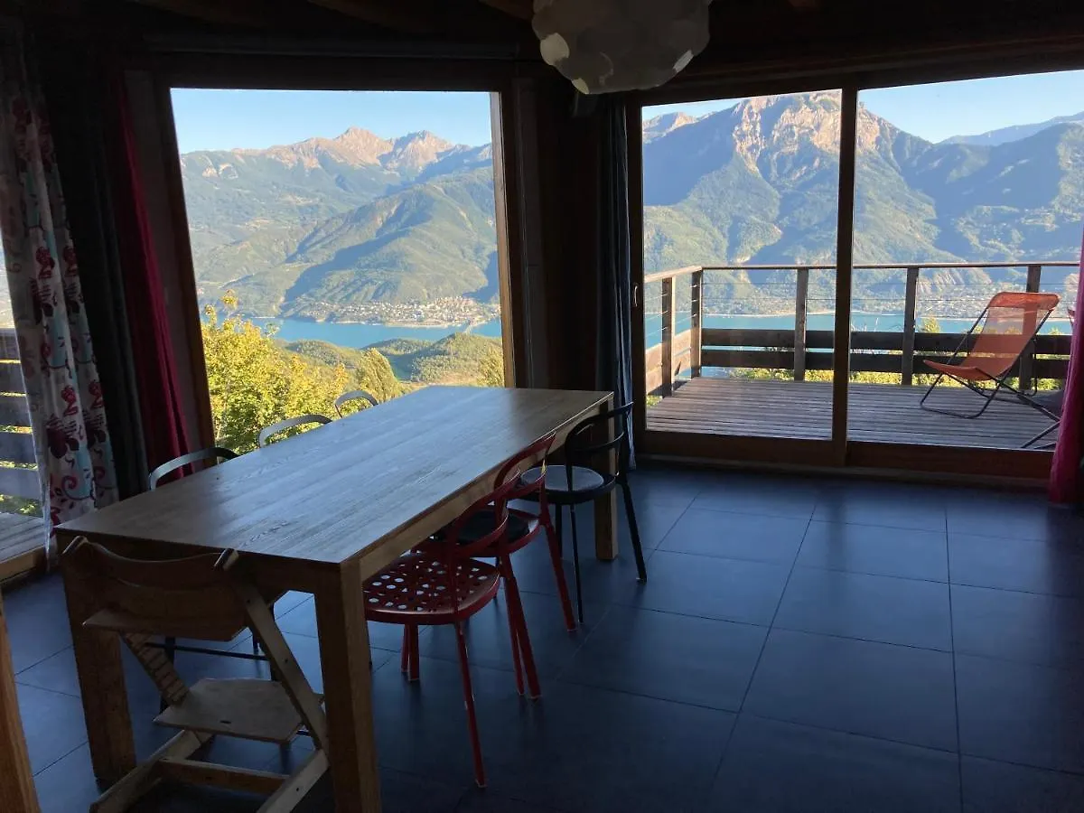 Chalet Bioclimatique Avec Vue Sur Le Lac De Serre Poncon Saint-Apollinaire   Saint-Apollinaire (Hautes-Alpes)